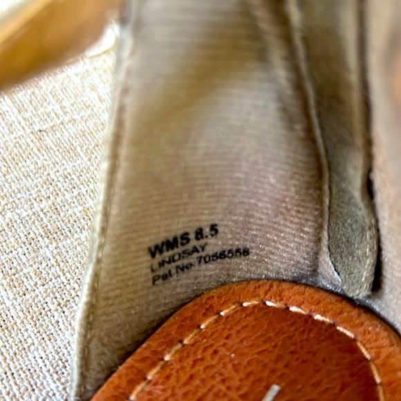 Suede thong sandal size 8.5 - Picture 3 of 4